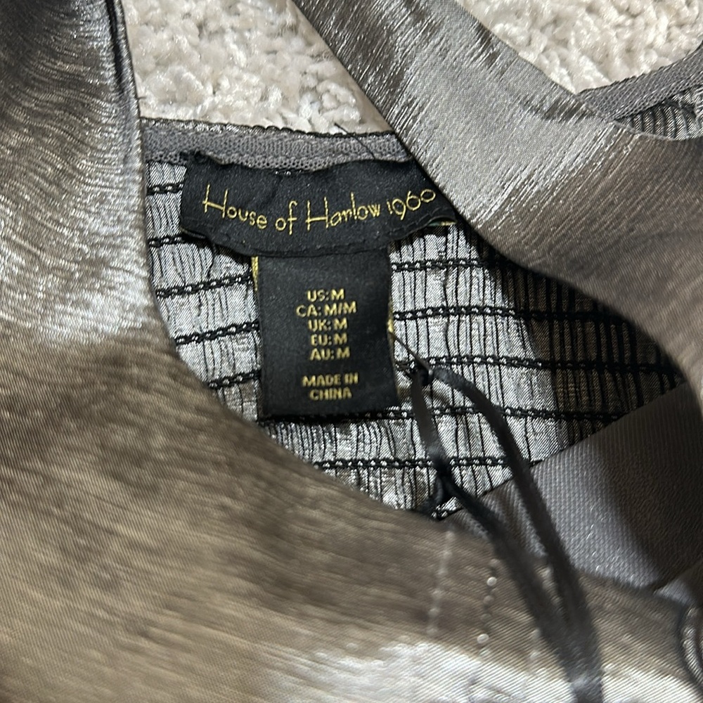 HOUSE OF HARLOW 1960 metallic grey cropped top - Picture 7 of 8